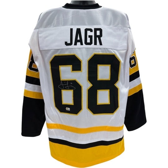 Jaromir Jagr Autographed Pittsburgh Penguins White Jersey Beckett
