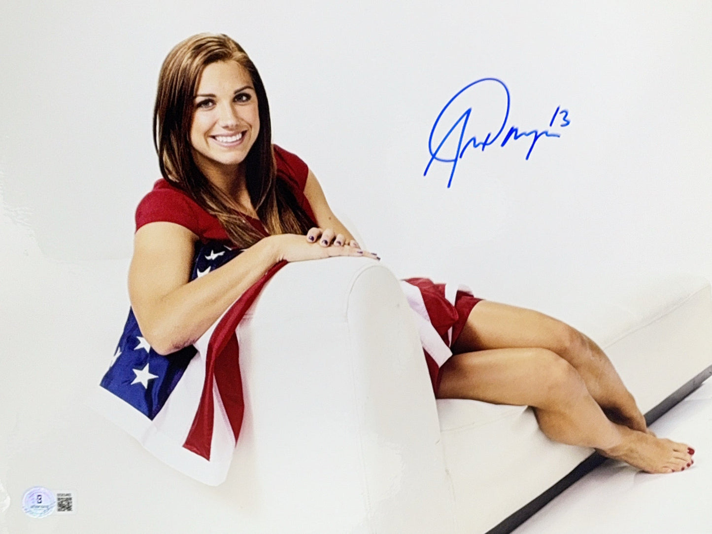Alex Morgan Autographed American Flag 11x14 Beckett