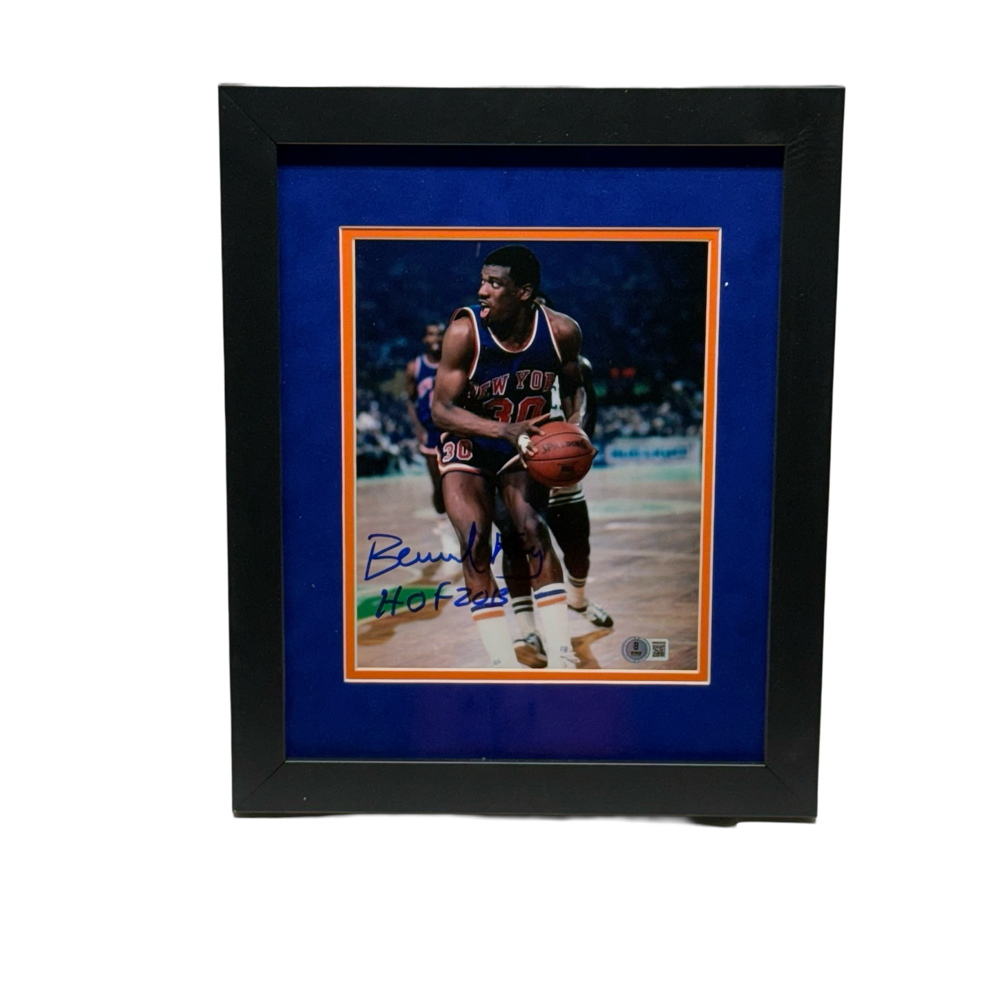 Bernard King Autographed New York Knicks Holding Ball 8x10 Beckett - Framed