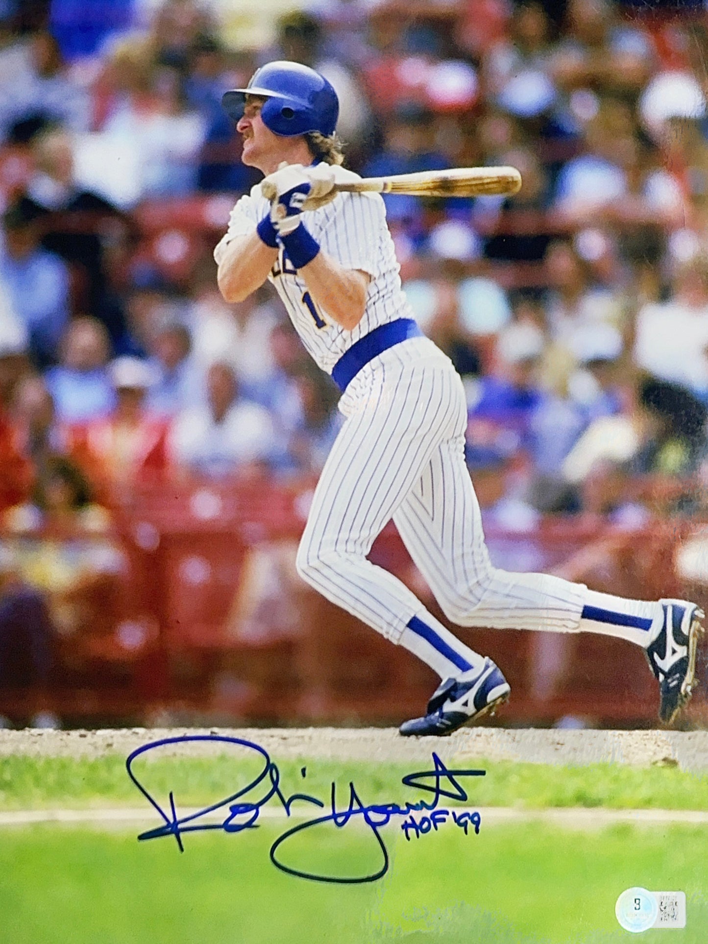 Robin Yount Autographed Milwaukee Brewers Swing Blue Belt Left 11x14 Photo Beckett