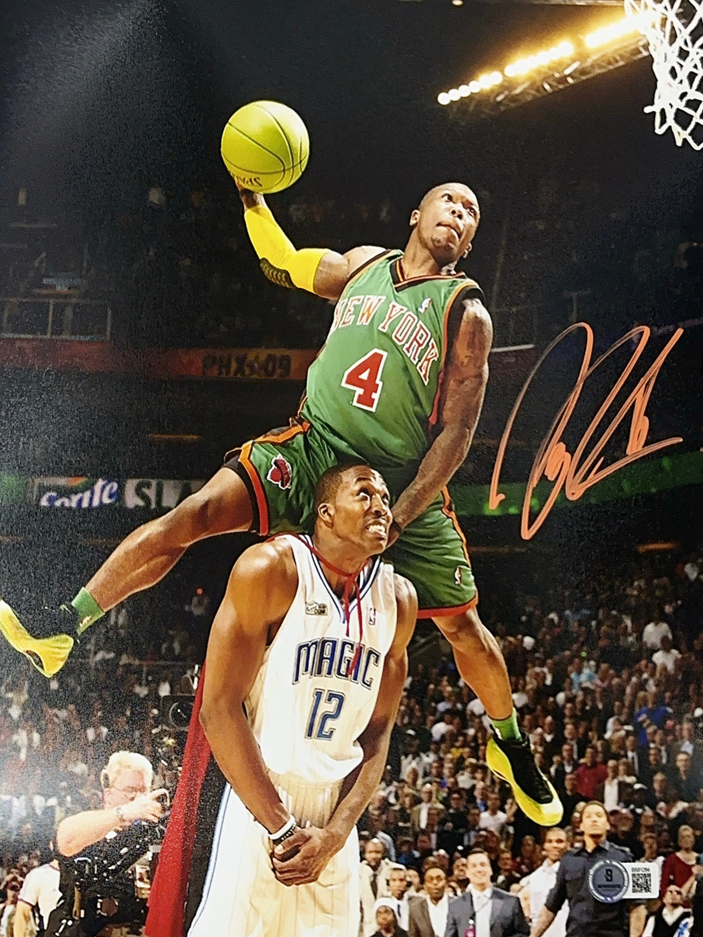 Nate Robinson Autographed New York Knicks Green Jersey Dunk Over Dwight Howard Orange Ink 11x14 Beckett