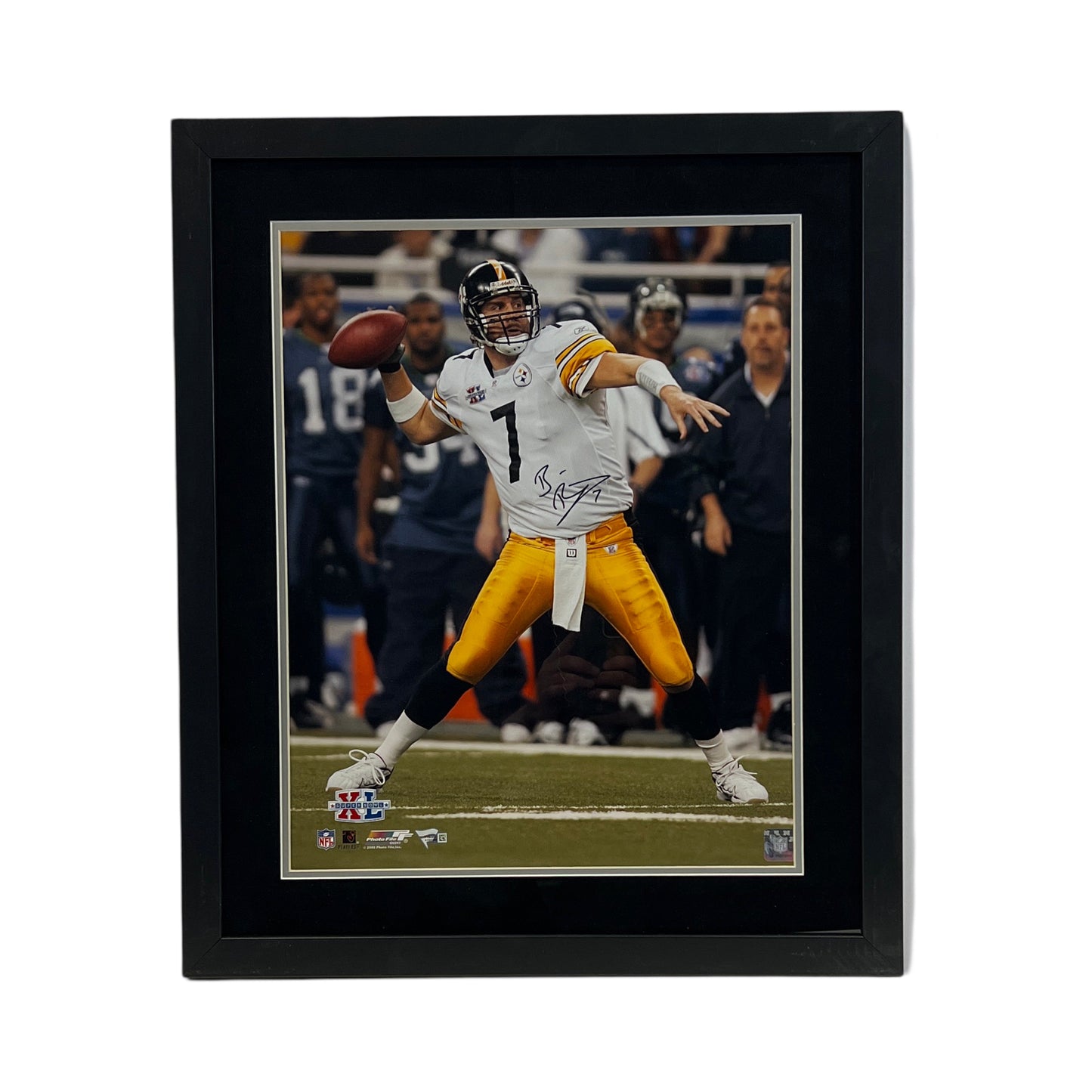 Ben Roethlisburger Autographed Pittsburgh Steelers Throw Framed 16x20 Fanatics