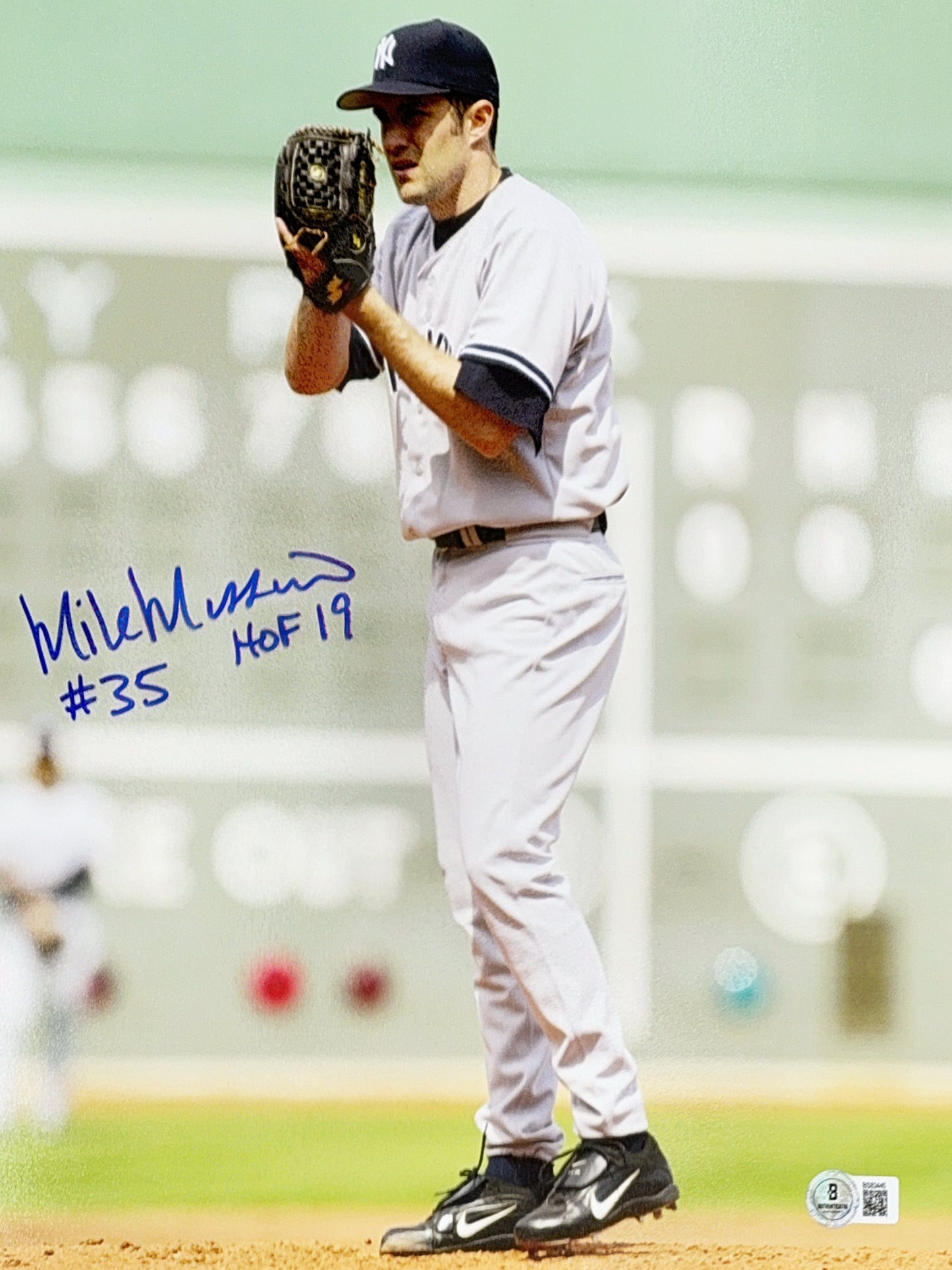 Mike Mussina Autographed New York Yankees Before Pitch "HOF 19" 11x14 Beckett