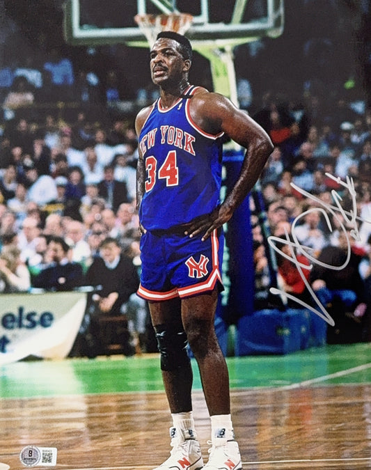 Charles Oakley Autographed New York Knicks On Court 11x14 Beckett