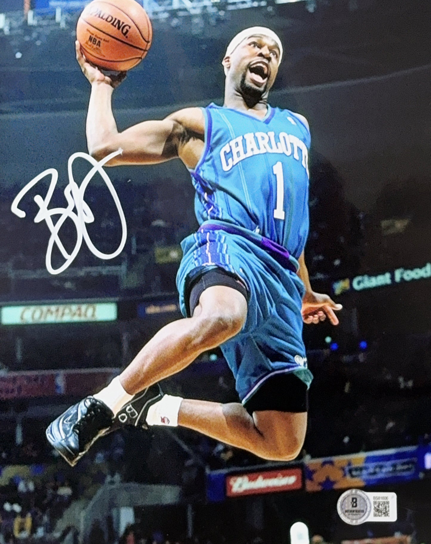 Baron Davis Autographed Charlotte Hornets Dunk 8x10 Beckett