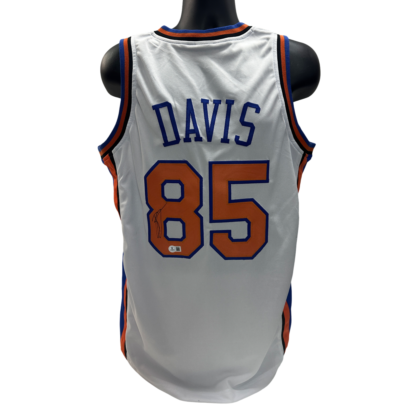 Baron Davis Autographed New York Knicks White Jersey Beckett BAS