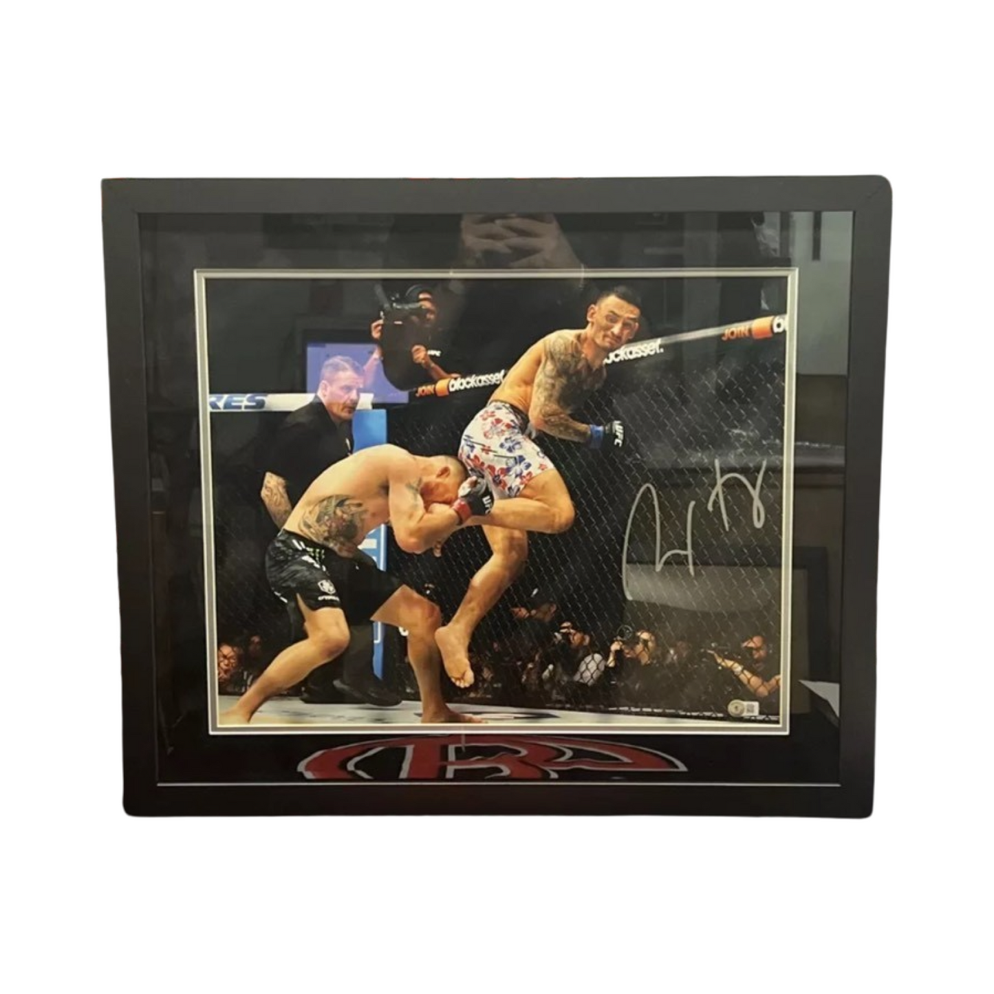 Max Holloway Autographed UFC MMA Heel Kick 16x20 Beckett - Framed