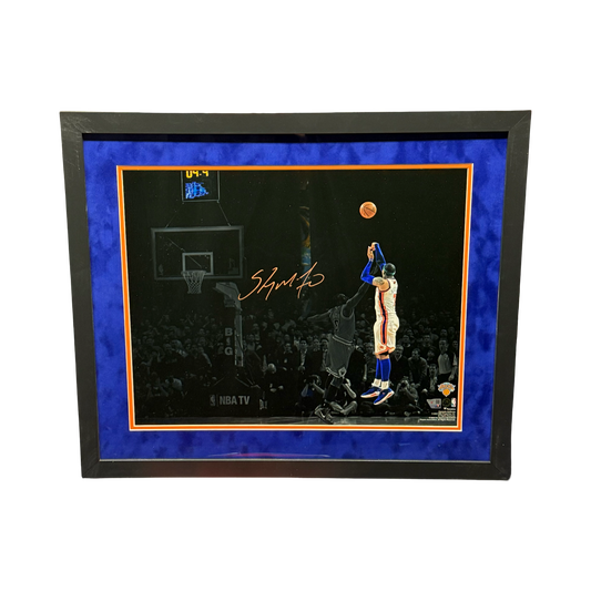 Carmelo Anthony Autographed New York Knicks Spotlight Edit Shooting 16x20 Fanatics - Framed