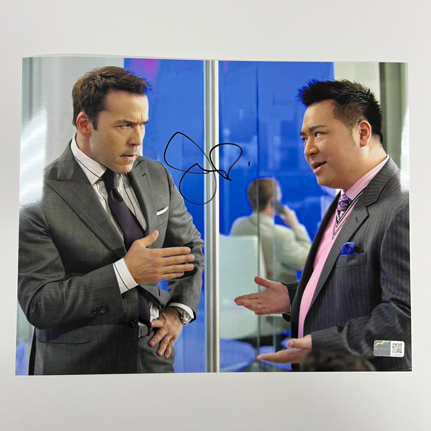 Jeremy Piven Autographed Entourage Ari Gold w/ Lloyd 8x10 Steiner CX