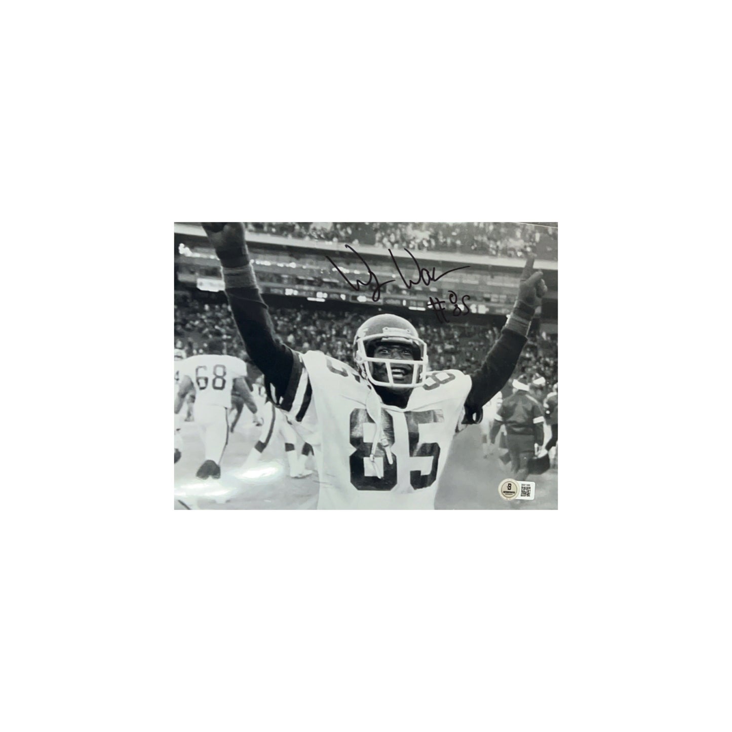 Wesley Walker Autographed New York Jets B&W Arms Up 8x10 Beckett