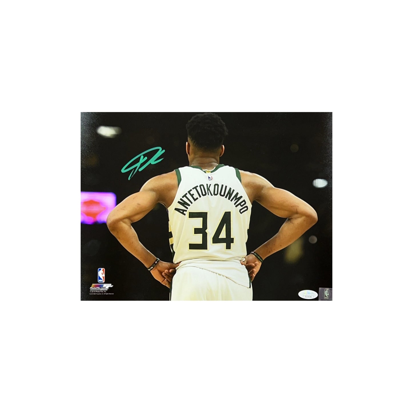 Giannis Antetokounmpo Autographed Milwaukee Bucks 11x14 JSA