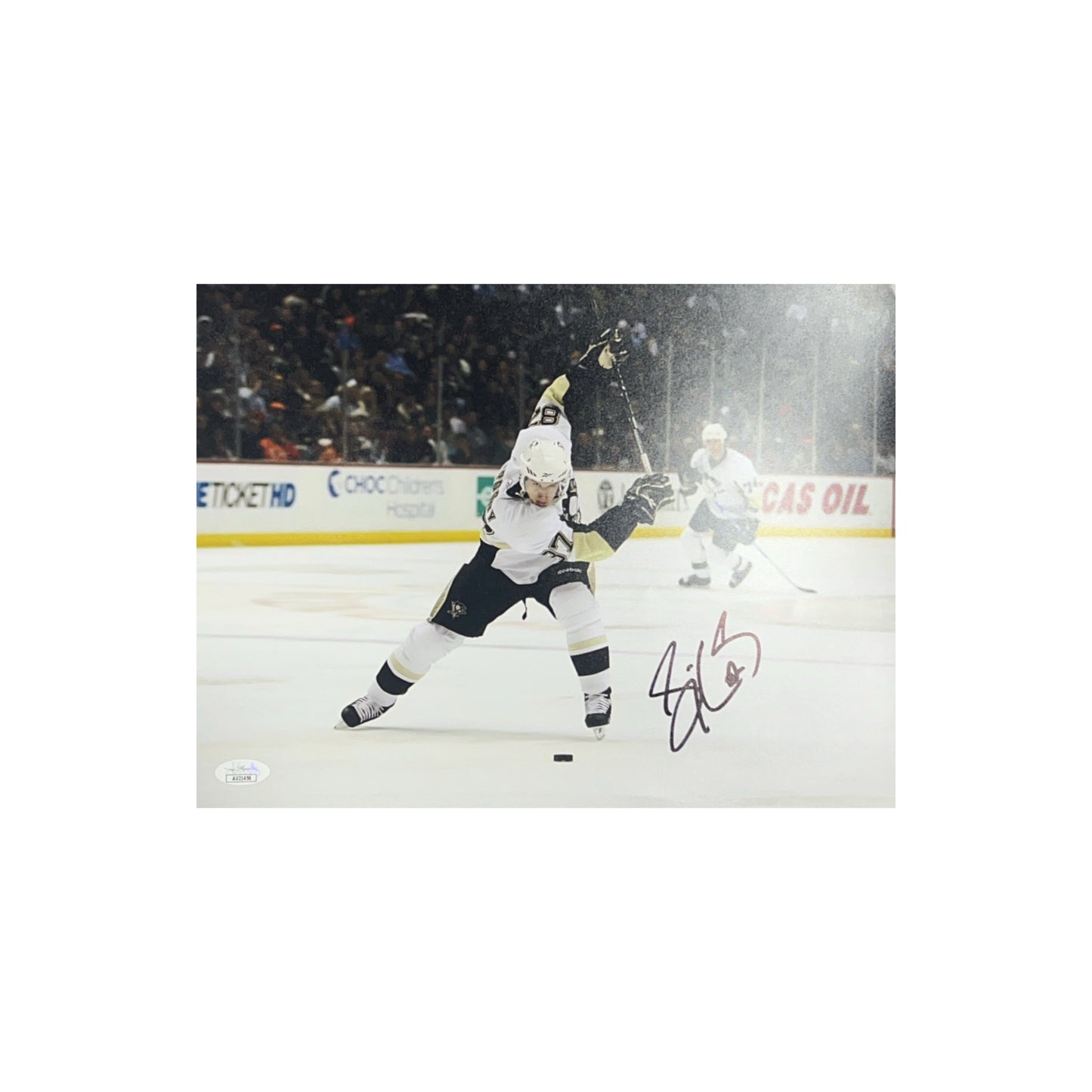 Sidney Crosby Autographed Pittsburgh Penguins Horizontal Slap Shot 11x14 JSA