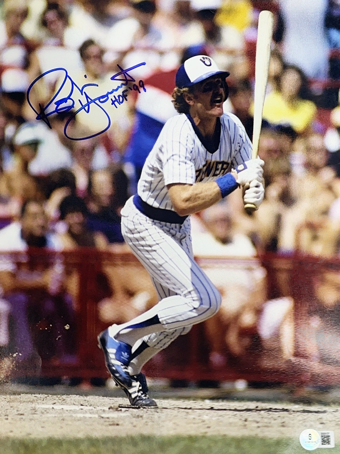 Robin Yount Autographed Milwaukee Brewers Swing Right 11x14 Photo Beckett