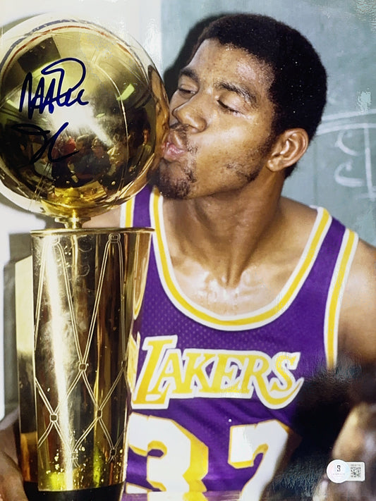 Magic Johnson Autographed Los Angeles Lakers Trophy Kiss 11x14 Beckett
