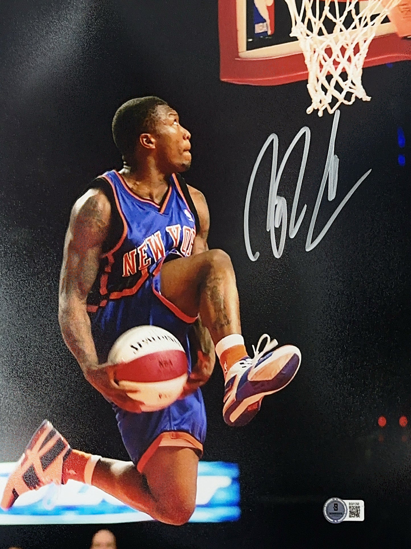 Nate Robinson Autographed New York Knicks Vertical Between The Legs Dunk Silver Ink 11x14 Beckett