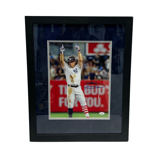 Brett Gardner Autographed New York Yankees Finger Point 11x14 JSA - Framed