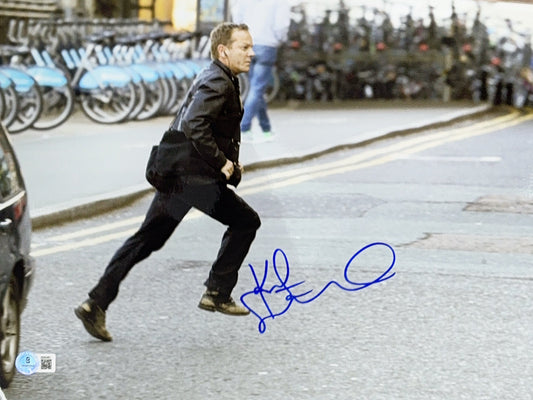 Keifer Sutherland Autographed 24 Running 11x14 Beckett
