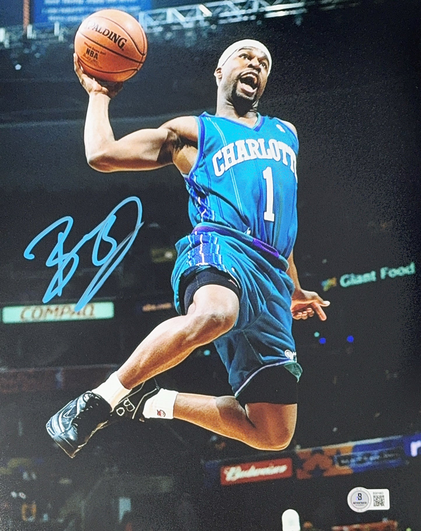 Baron Davis Autographed Charlotte Hornets Dunk 11x14 Beckett