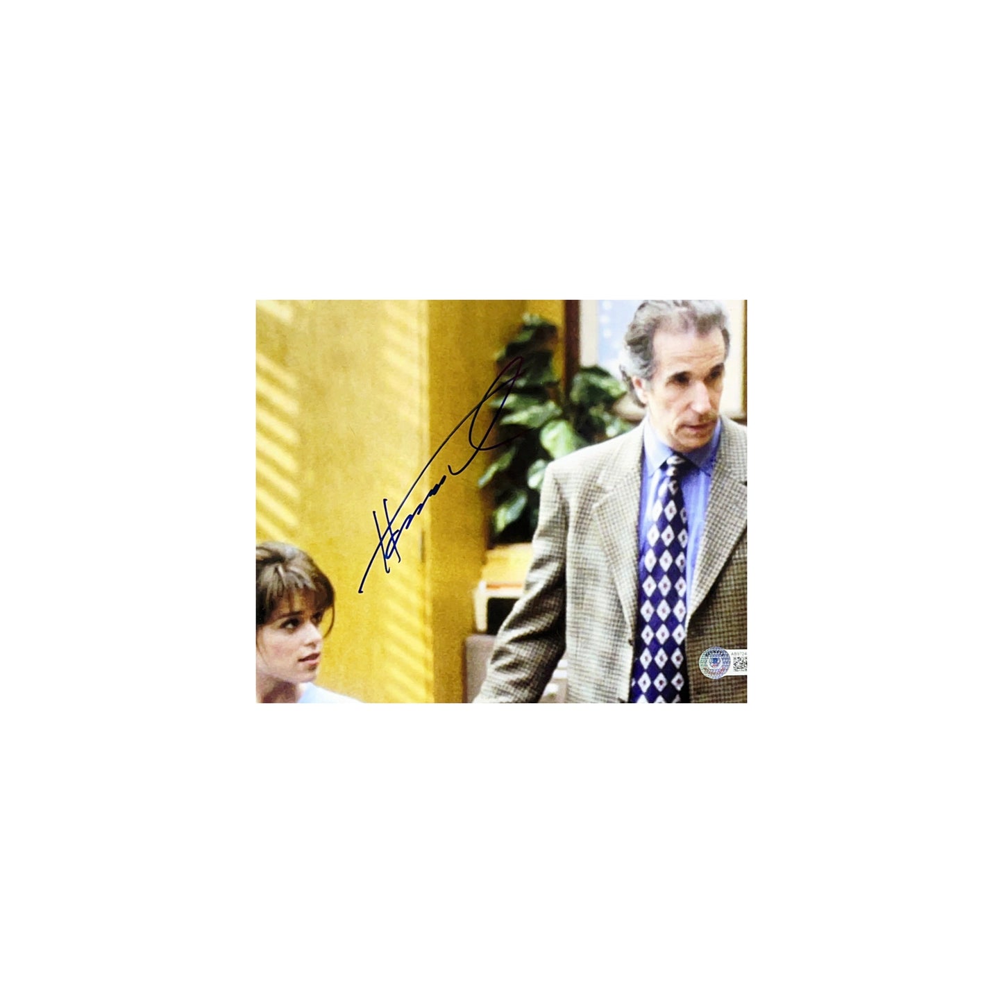 Henry Winkler Autographed Scream With Nev Campbell 8x10 Beckett