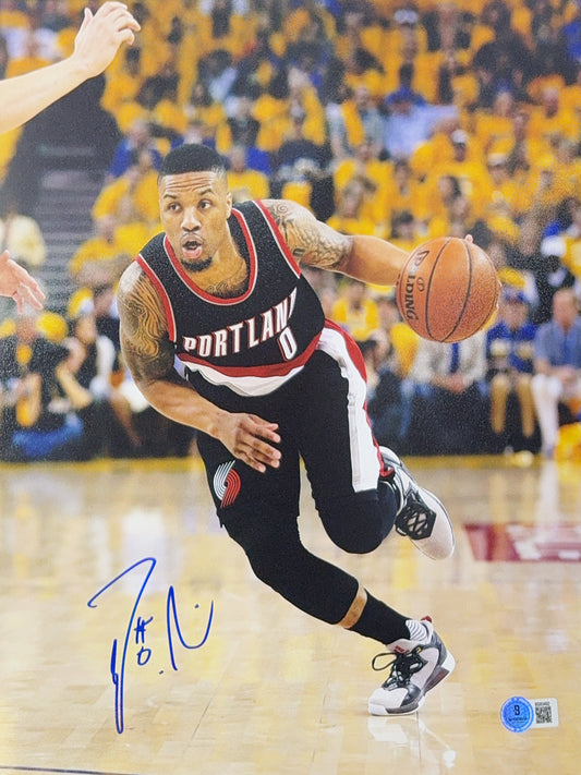 Damian Lillard Autographed Portland Trailblazers Dribbling 11x14 Beckett