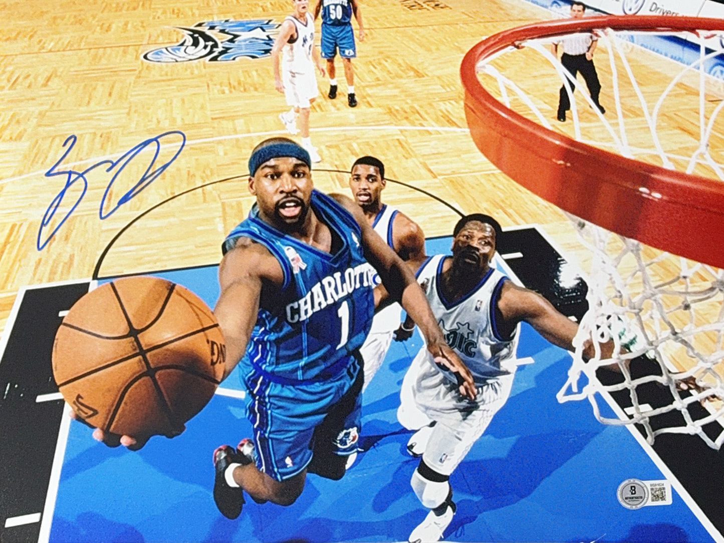 Baron Davis Autographed Charlotte Hornets Layup 11x14 Beckett