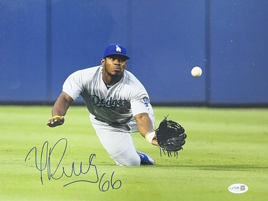 Yasiel Puig Autographed Los Angeles Dodgers Diving Catch 11x14 JSA