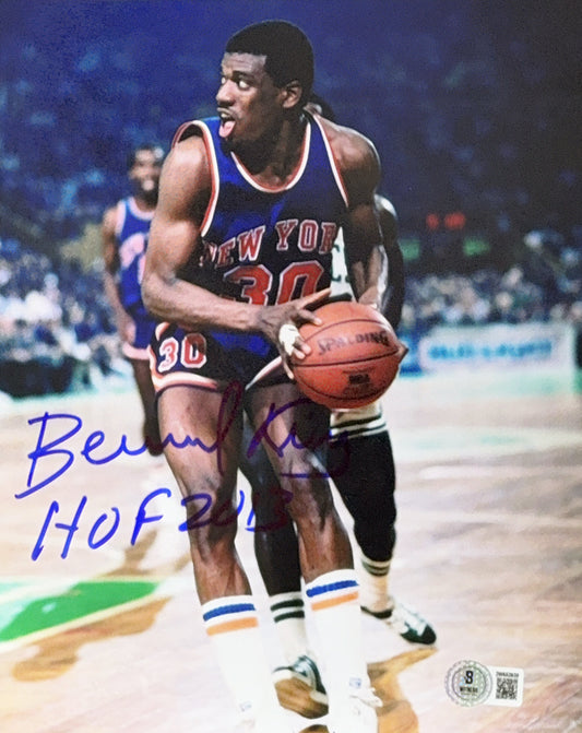 Bernard King Autographed New York Knicks Holding Ball 8x10 Beckett