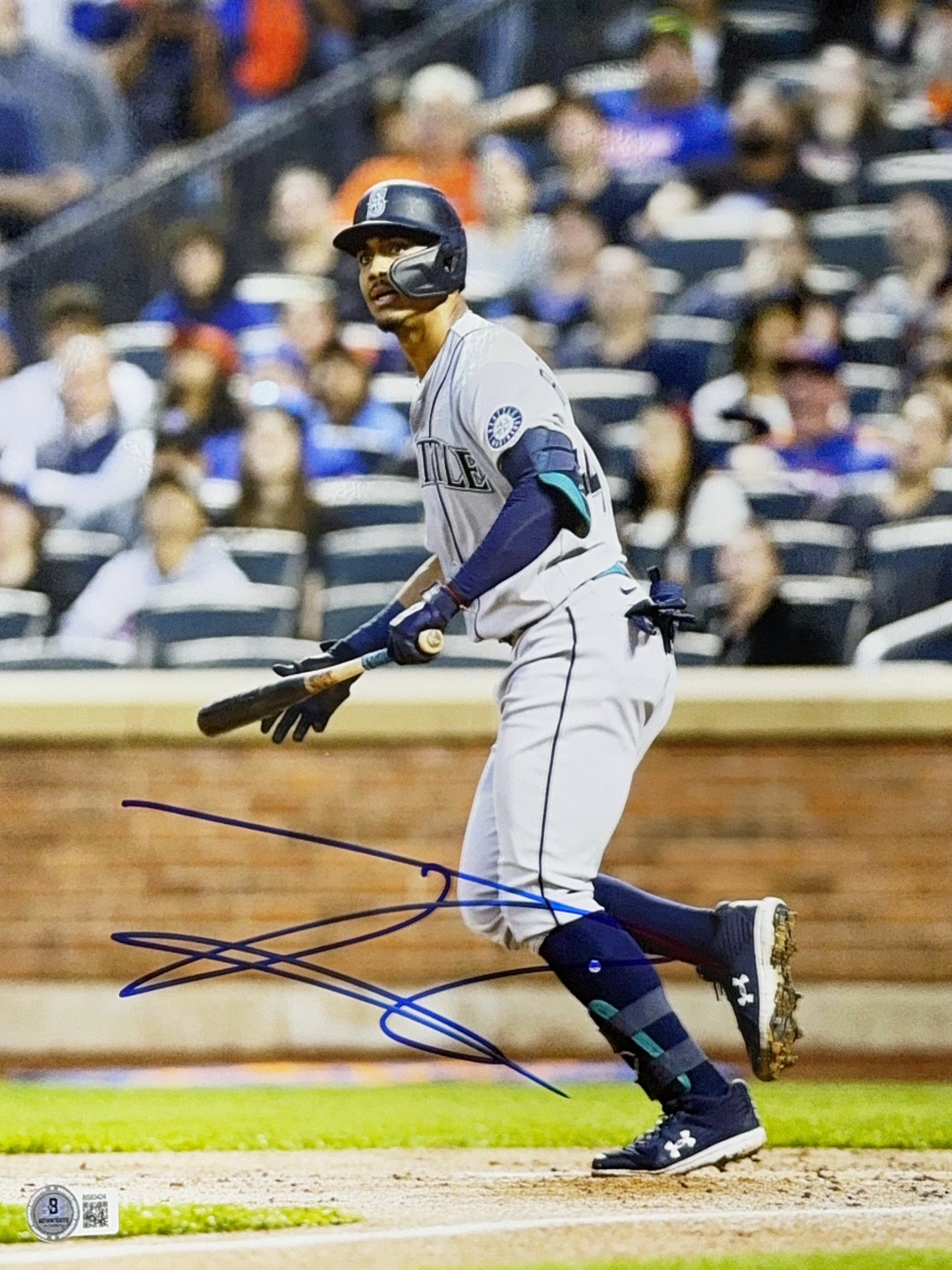 Julio Rodriguez Autographed Seattle Mariners Running 11x14 Beckett
