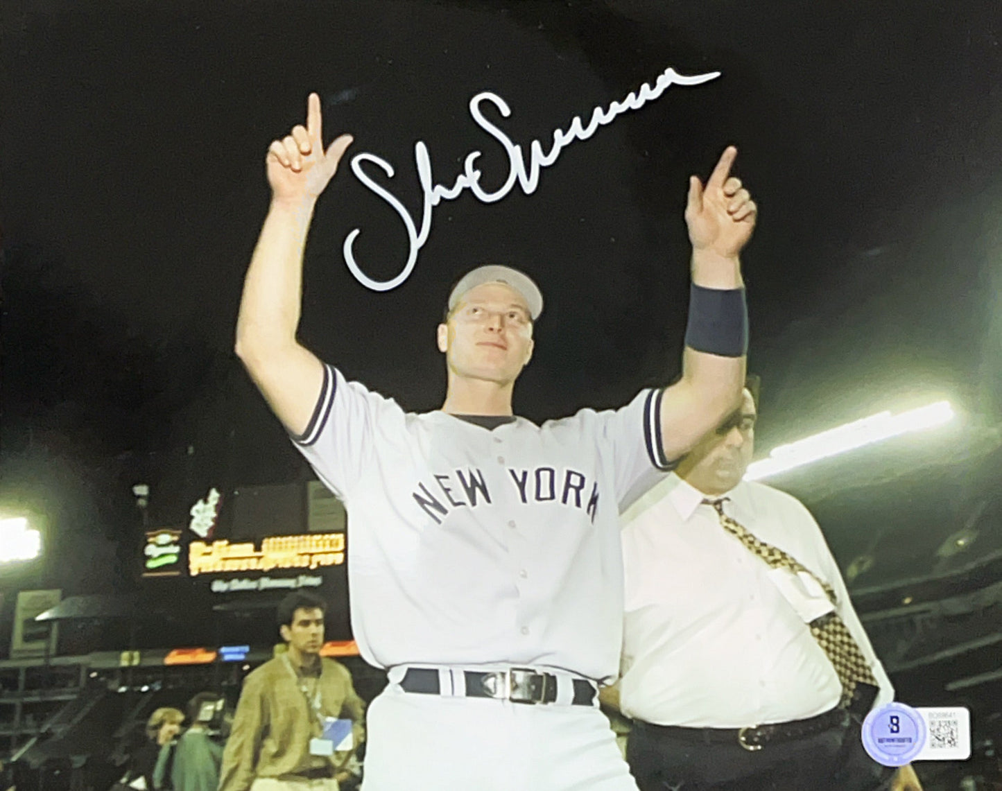 Shane Spencer Autographed New York Yankees Finger Point 8x10 Beckett