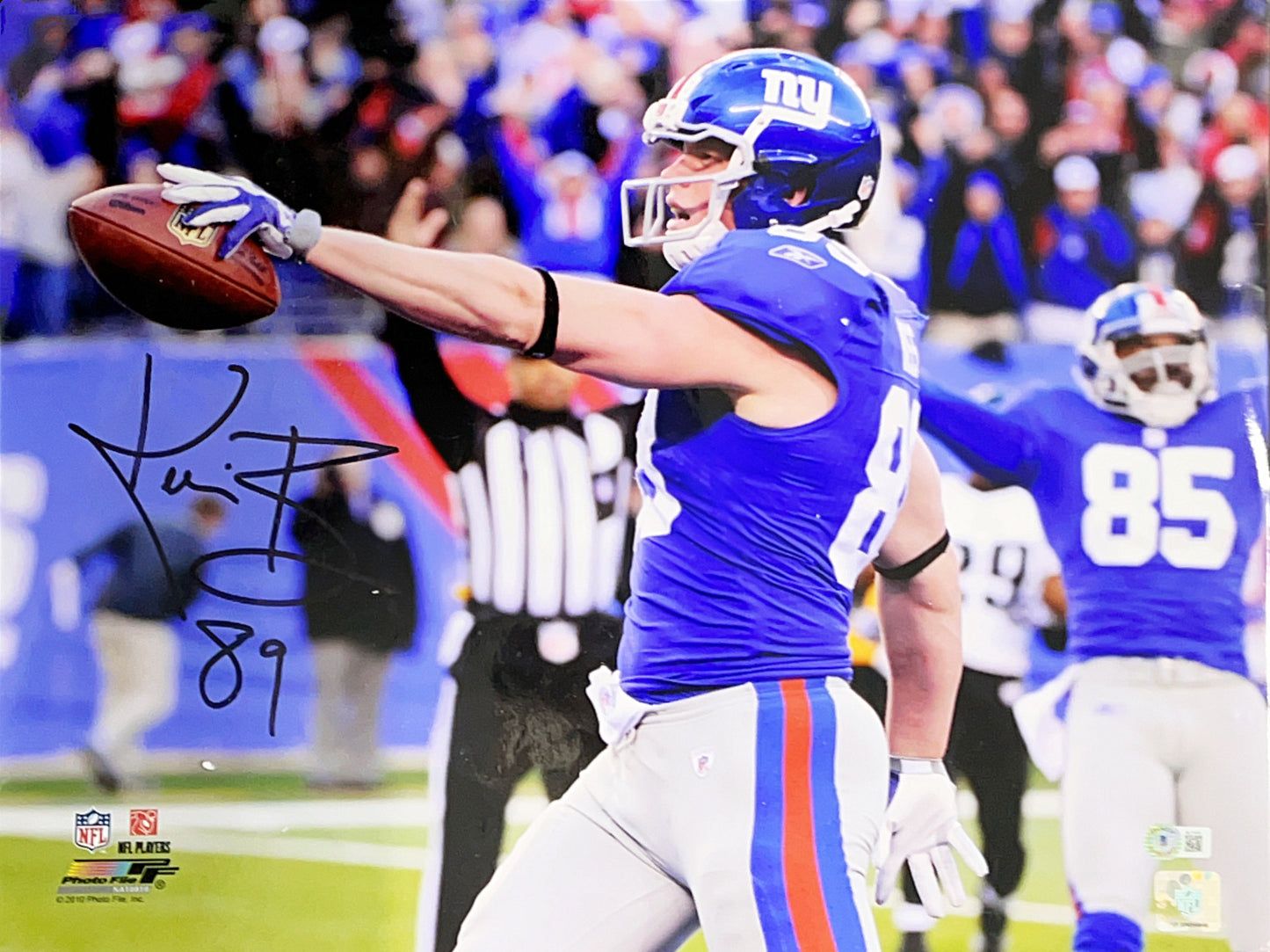 Kevin Boss Autographed New York Giants Holding Ball 16x20 Beckett