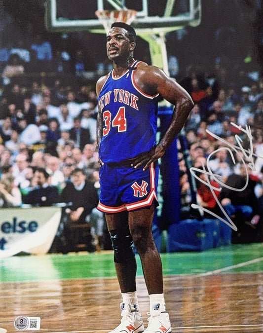Charles Oakley Autographed New York Knicks On Court 11x14 Beckett