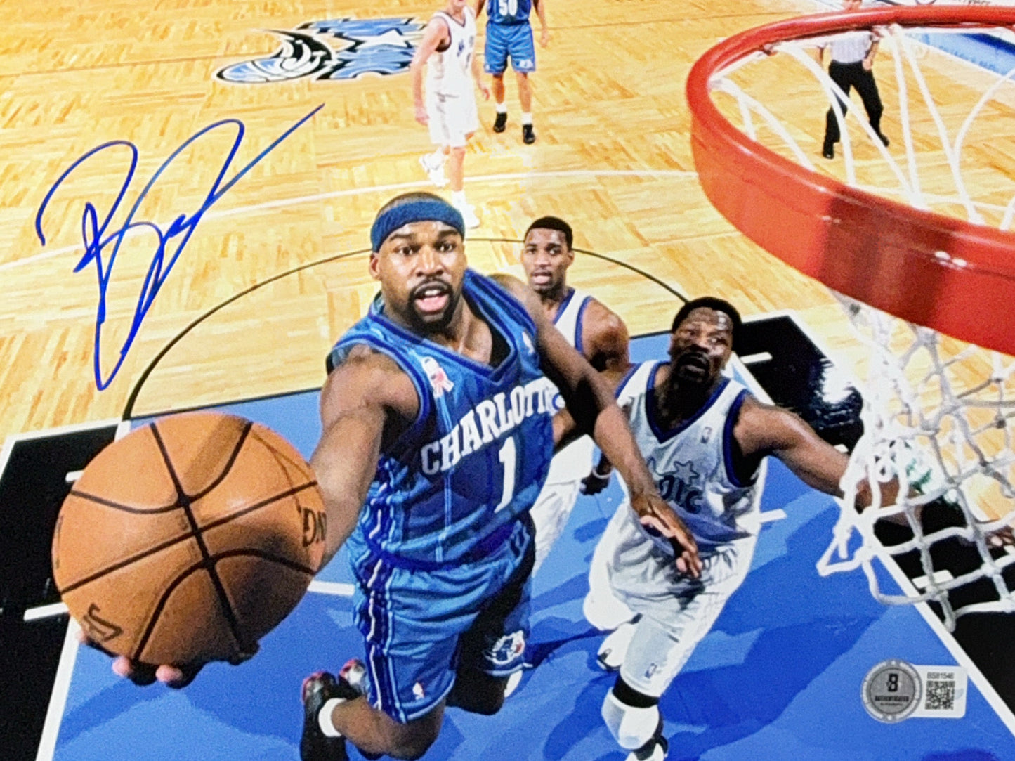 Baron Davis Autographed Charlotte Hornets Layup 8x10 Beckett