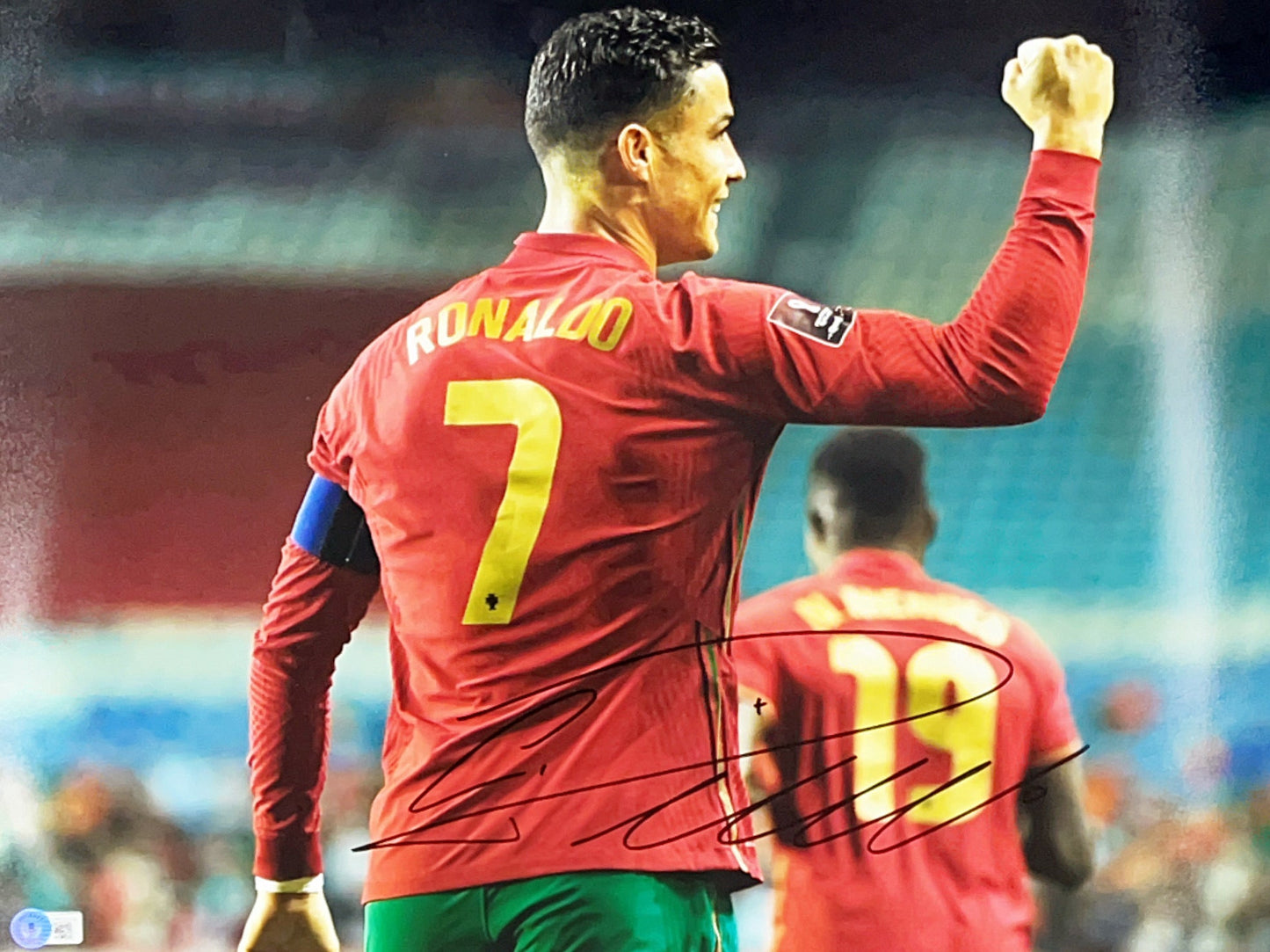 Cristiano Ronaldo Autographed Fist Pump 16x20 Photo Beckett - Unframed