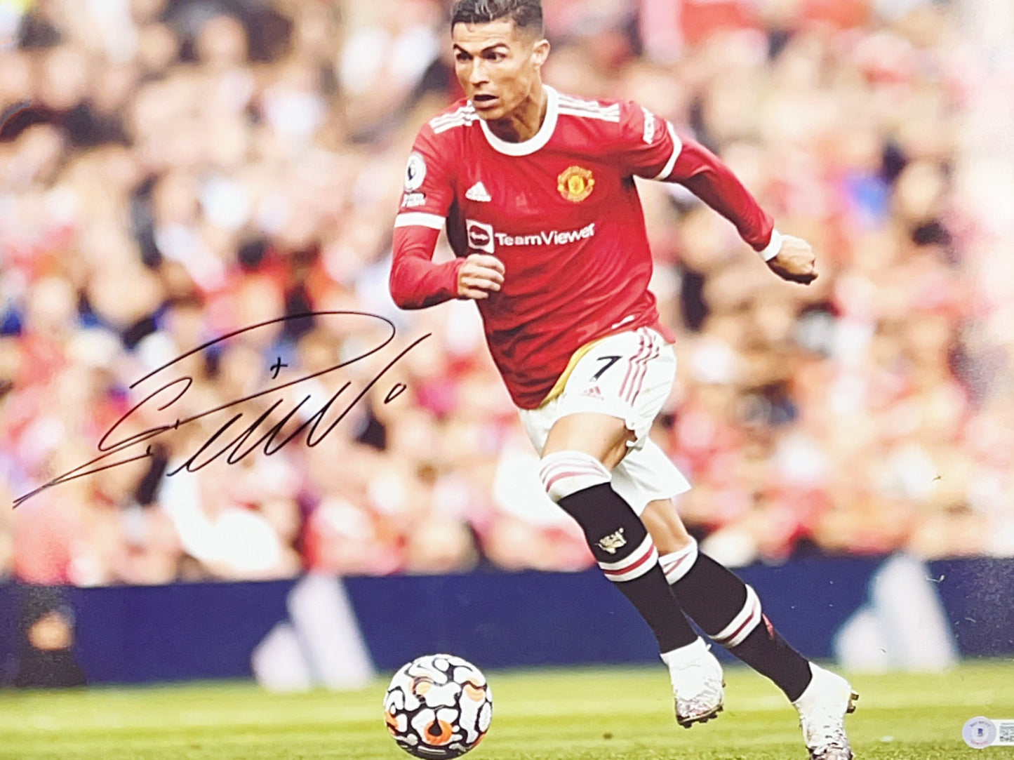Cristiano Ronaldo Autographed Dribbling 16x20 Photo Beckett - Unframed