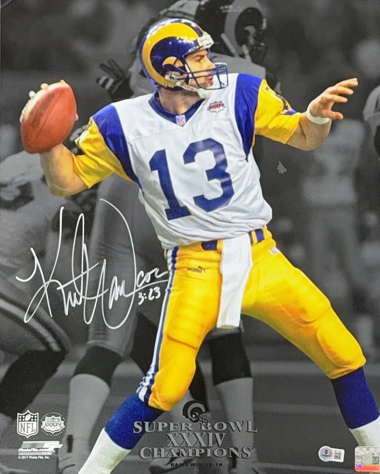 Kurt Warner Autographed St. Louis Rams Spotlight 16x20 Beckett