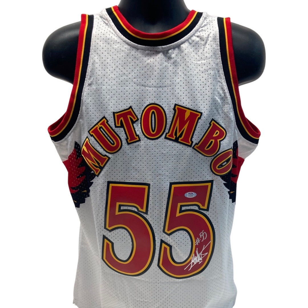 Dikembe Mutombo Autographed Atlanta Hawks White 1996-97 Mitchell & Ness Swingman Jersey PSA