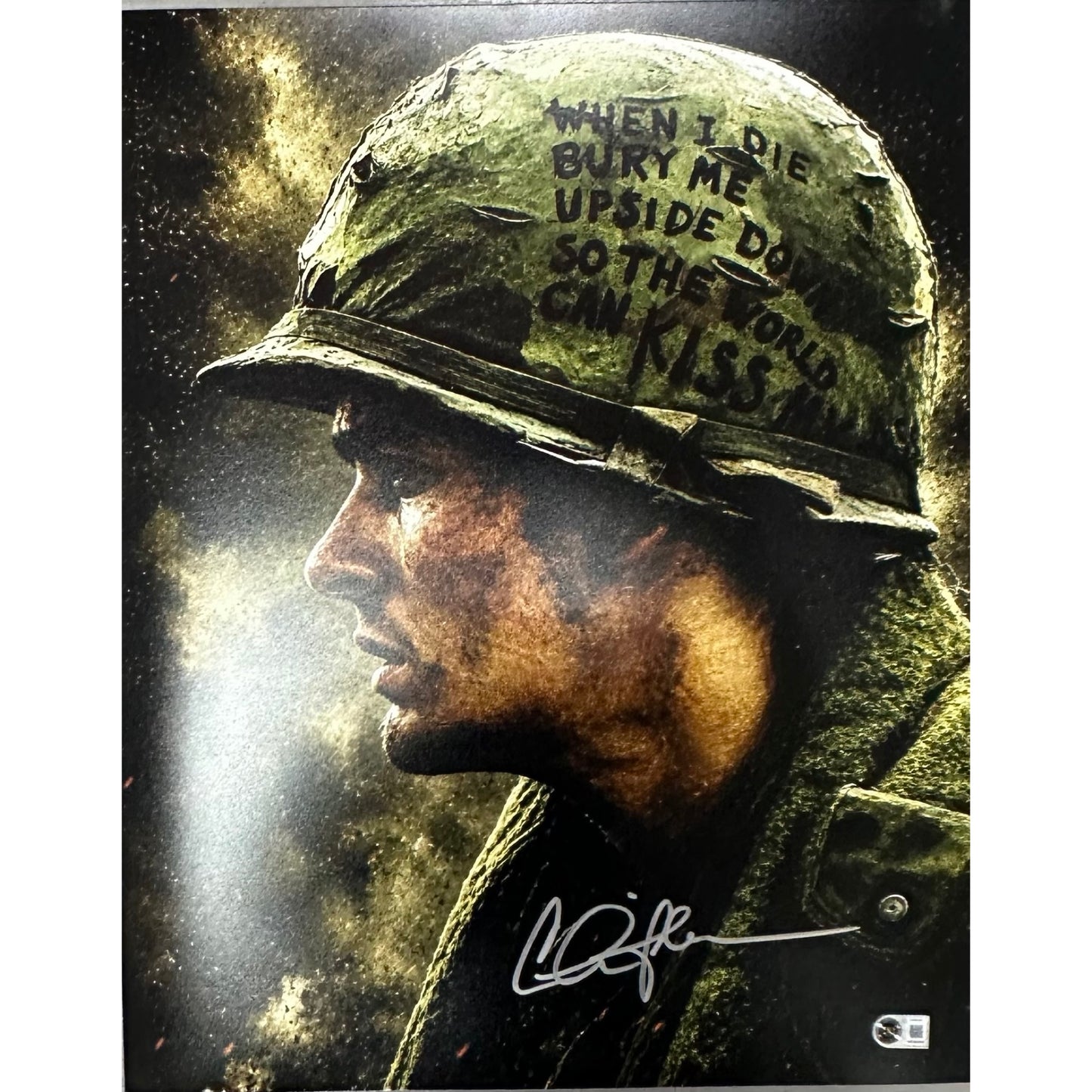 Charlie Sheen Autographed Platoon Movie 16x20 Photo Beckett BAS
