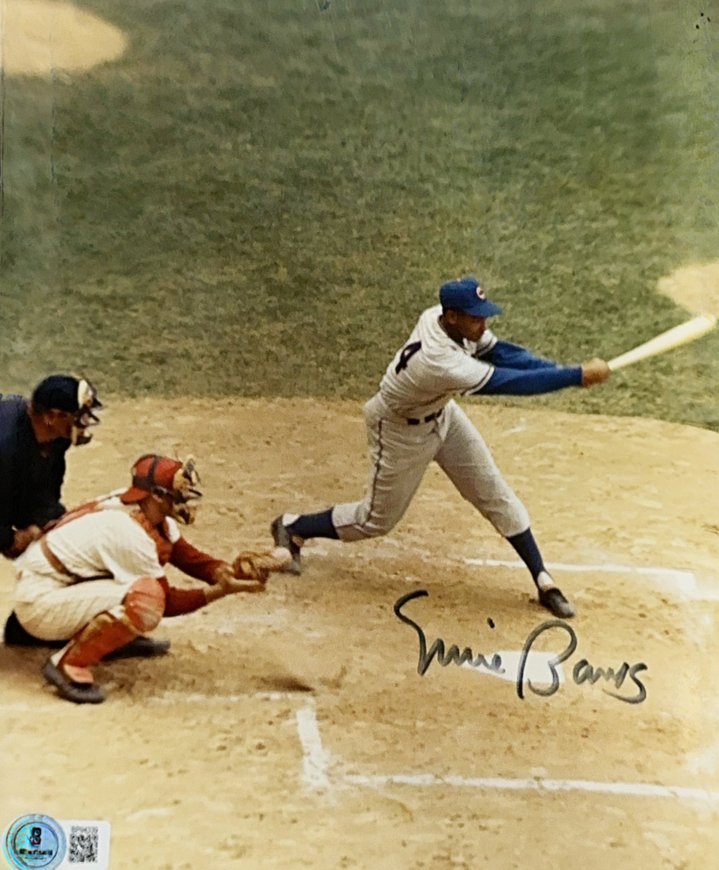 Ernie Banks Autographed Chicago Cubs Swing Vertical 8x10 Beckett