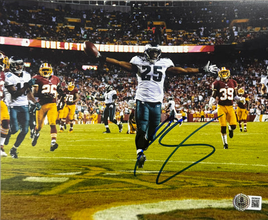 Lesean McCoy Autographed Philadelphia Eagles White Jersey Touchdown 8x10 Beckett BAS