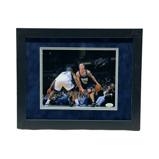 Jason Williams Autographed Sacramento Kings Dribble Looking Away 8x10 JSA - Framed