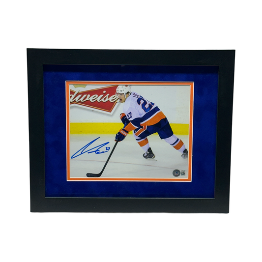 Anders Lee Autographed New York Islanders Skating 8x10 Beckett - Framed