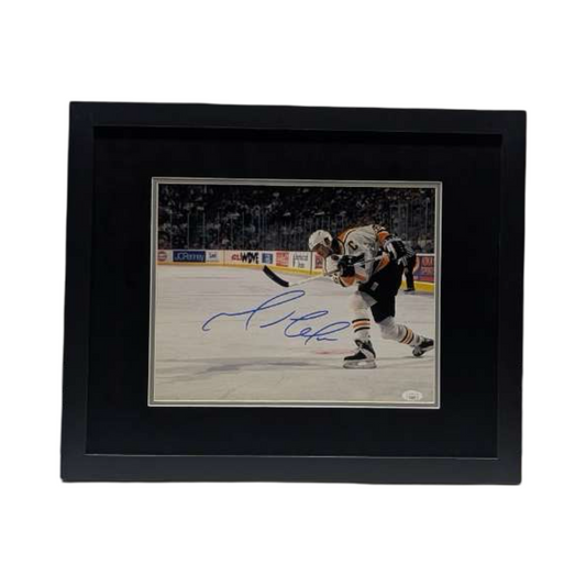 Mario Lemieux Autographed Pittsburg Penguins White Jersey Stick Up Horizontal 11x14 JSA - Framed