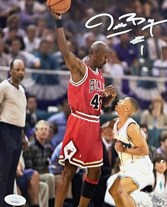 Muggsy Bogues Autographed Vs Michael Jordan Looking Down 8x10 JSA