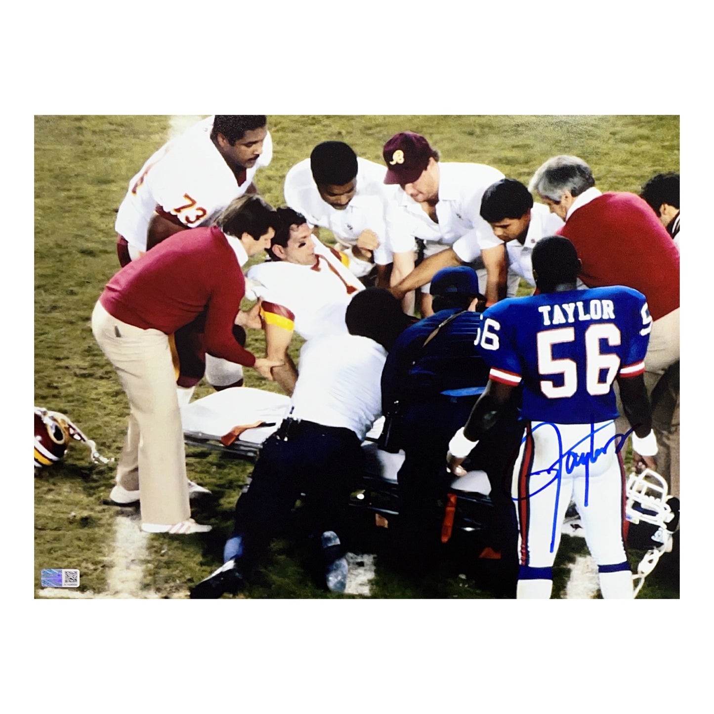 Lawrence Taylor Autographed New York Giants On Field 11x14 Steiner CX