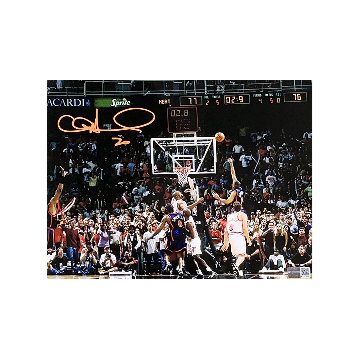 Allan Houston Autographed New York Knicks Floater vs Miami 8x10 Steiner CX
