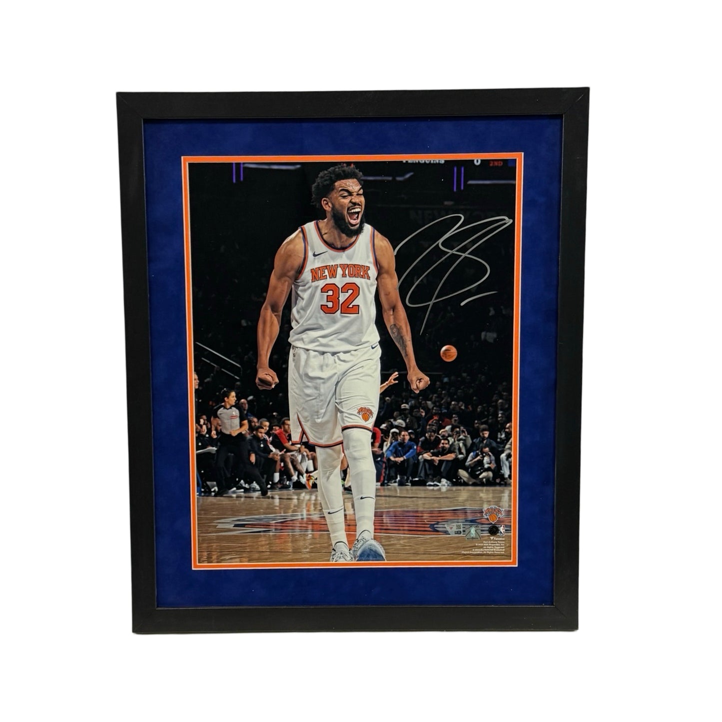 Karl-Anthony Towns Autographed New York Knicks Scream 16x20 Fanatics - Framed