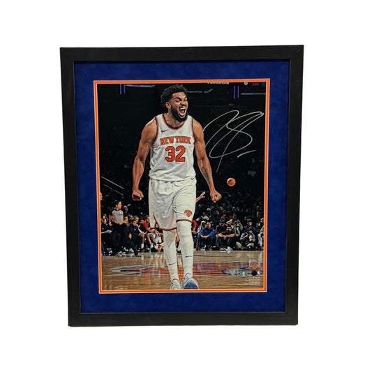 Karl-Anthony Towns Autographed New York Knicks Scream 16x20 Fanatics - Framed