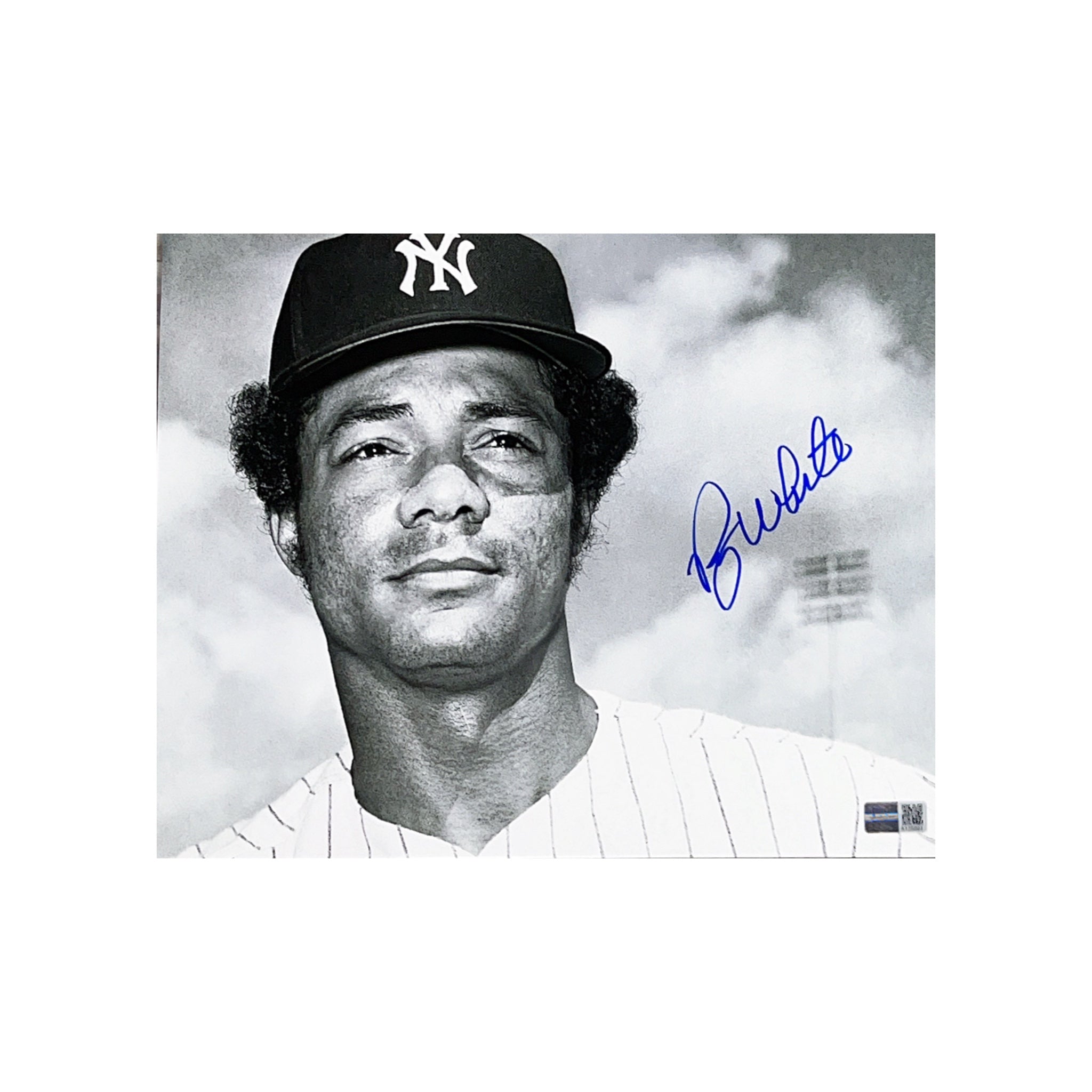 Roy White Autographed New York Yankees B&W Close Up 8x10 Steiner CX ...