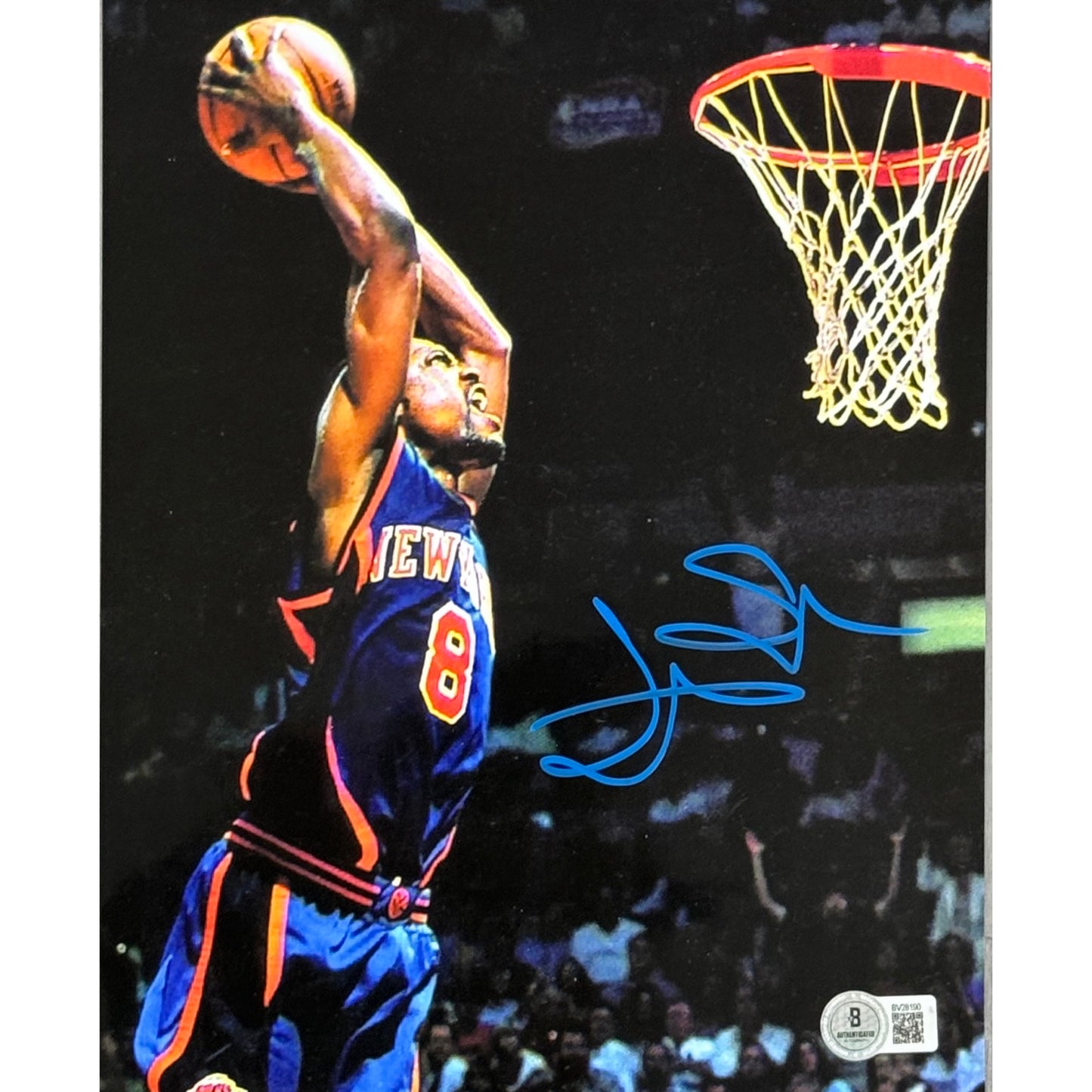 Latrell Sprewell New York Knicks Hammer Dunk Blue Jersey Black Out Edit 8x10 Beckett BAS