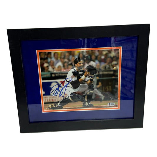 Mike Piazza Autographed New York Mets Catching Framed 8x10 Beckett - Framed